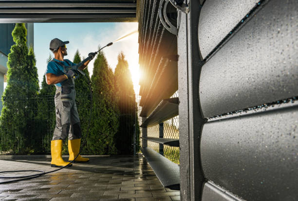 Best Gutter Cleaning  in Elmsford, NY